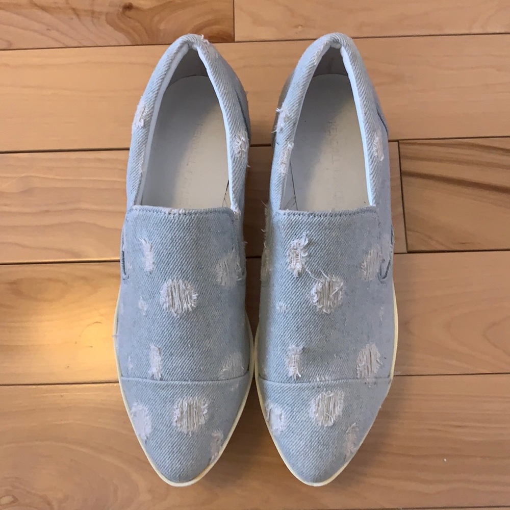 Women’s Kendall & Kylie jean shoes size 6.5